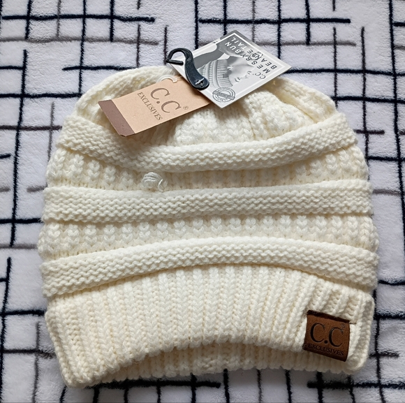 C.C Accessories - CC Exclusives Women's Ponytail Cream Knit Beanie ONE SNAG